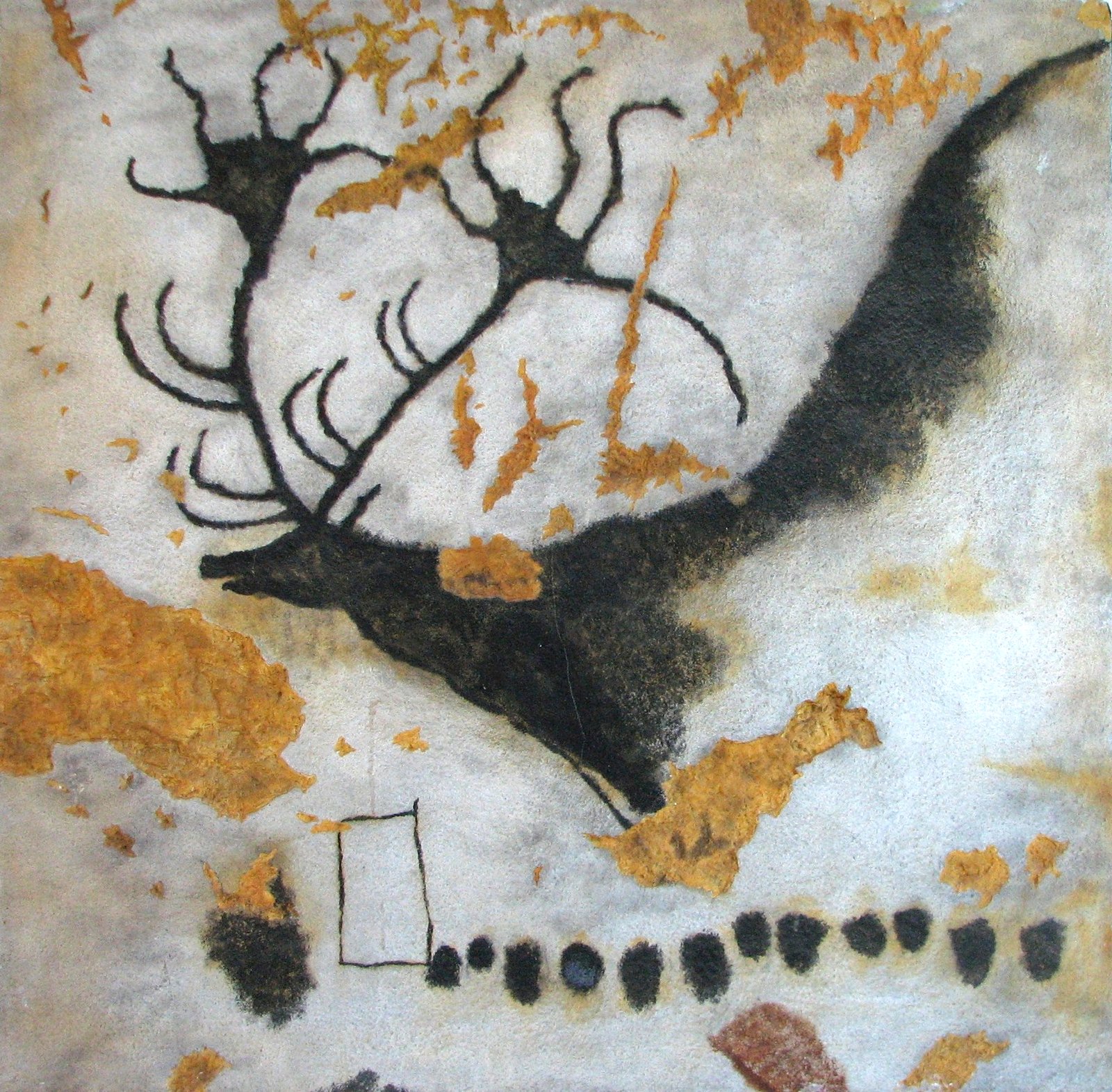 Lascaux cave painting of a giant deer with long antlers, a pale body and a dark shoulder hump